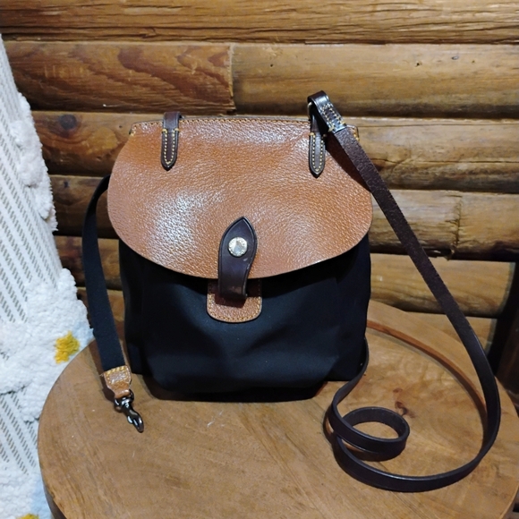 Dooney and Bourke Crossbody Alto Saddle Bag Canvas Leather Black Brown Purse - Picture 1 of 12